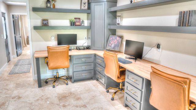 727 Leakey Springs Rd, Leakey, TX 78873