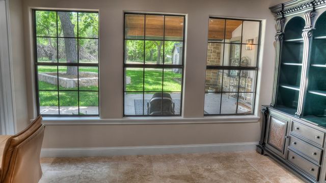 727 Leakey Springs Rd, Leakey, TX 78873