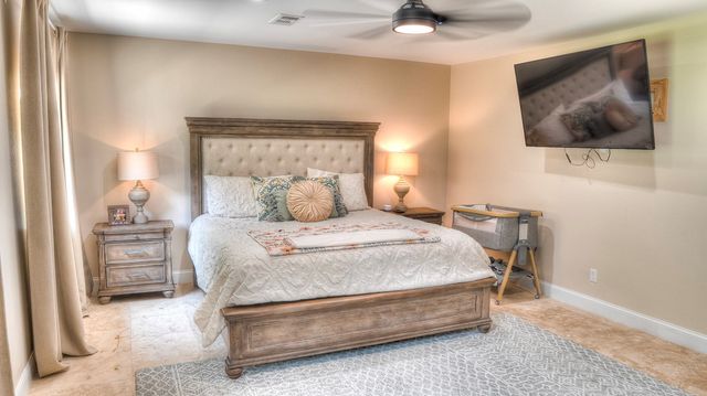 727 Leakey Springs Rd, Leakey, TX 78873