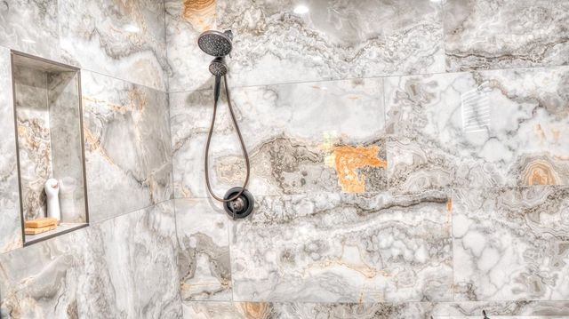 727 Leakey Springs Rd, Leakey, TX 78873