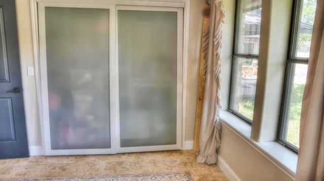 727 Leakey Springs Rd, Leakey, TX 78873