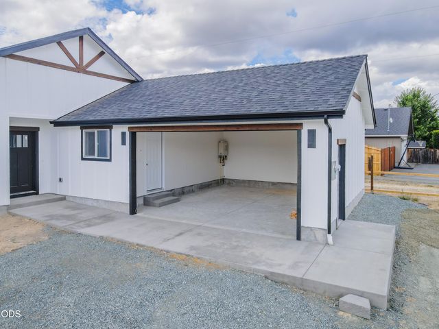 2716 Denton Trail, Grants Pass, OR 97527