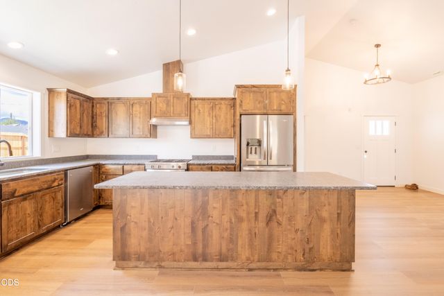 2716 Denton Trail, Grants Pass, OR 97527