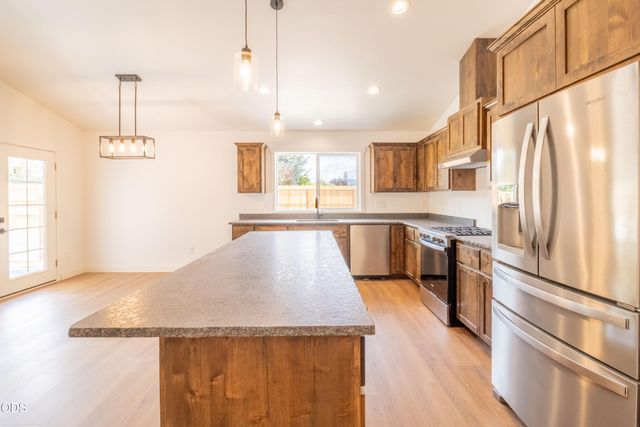 2716 Denton Trail, Grants Pass, OR 97527