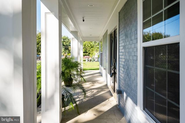 6709 S BENSON DR, Alexandria, VA 22306