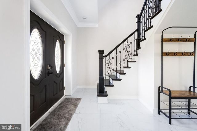 6709 S BENSON DR, Alexandria, VA 22306