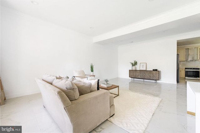 6709 S BENSON DR, Alexandria, VA 22306