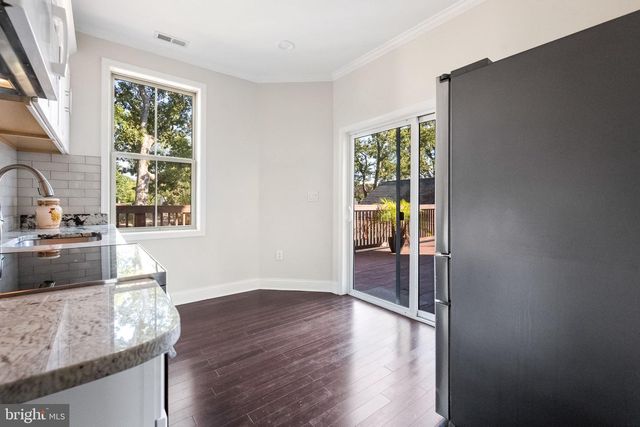 6709 S BENSON DR, Alexandria, VA 22306