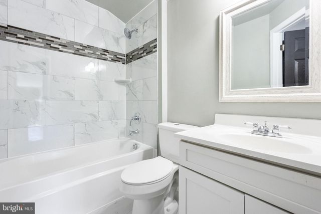 6709 S BENSON DR, Alexandria, VA 22306