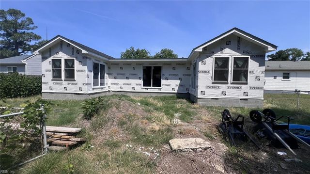1112 80th ST, Newport News, VA 23605