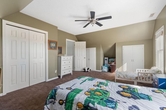 1642 S Hill Avenue, Ogilvie, MN 56358