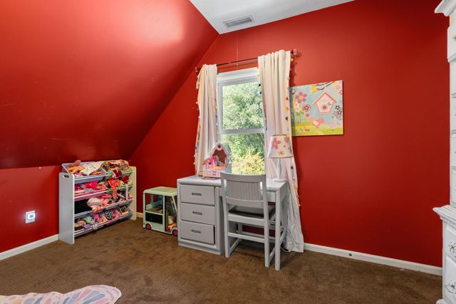 1642 S Hill Avenue, Ogilvie, MN 56358