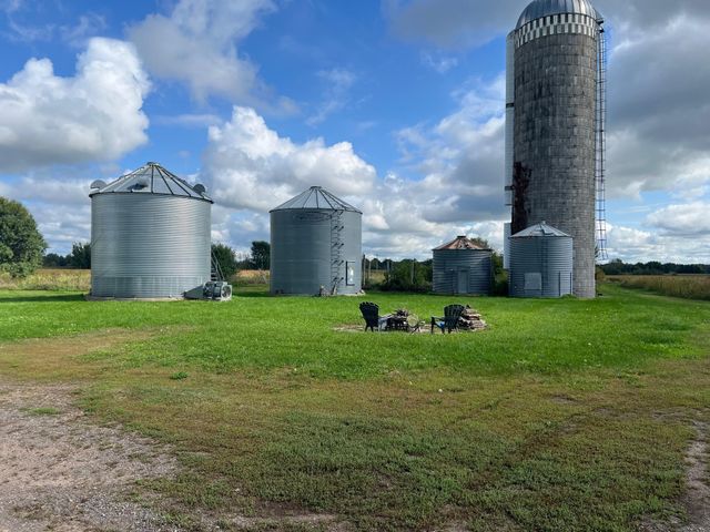 1642 S Hill Avenue, Ogilvie, MN 56358