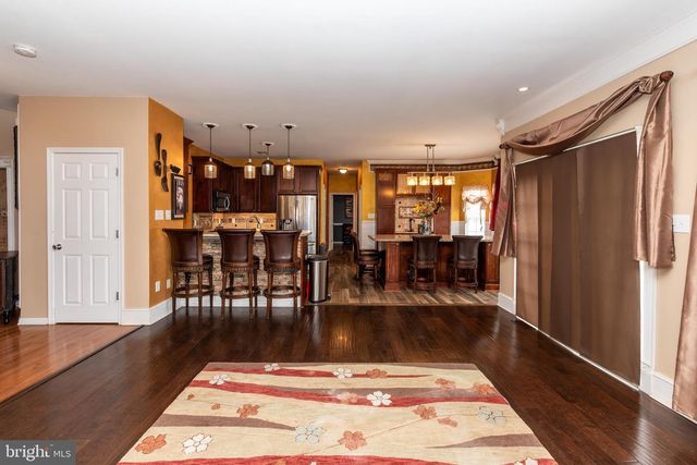 102 LAUREN CT, Landisville, NJ 08326