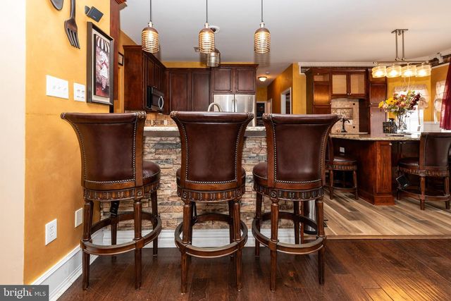 102 LAUREN CT, Landisville, NJ 08326