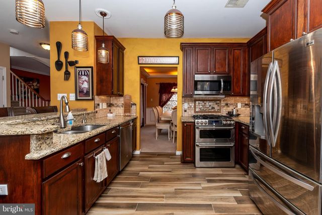 102 LAUREN CT, Landisville, NJ 08326