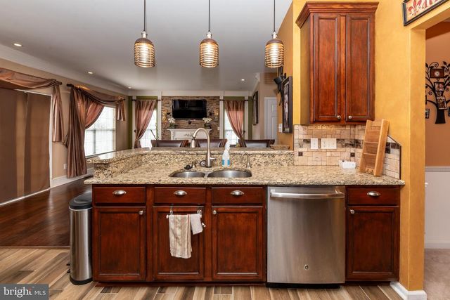 102 LAUREN CT, Landisville, NJ 08326