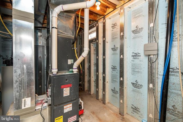 102 LAUREN CT, Landisville, NJ 08326