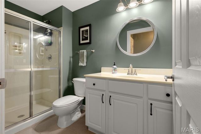 13115 Mill Crossing Court 101, Creve Coeur, MO 63141