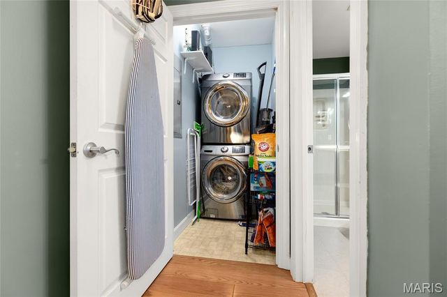 13115 Mill Crossing Court 101, Creve Coeur, MO 63141