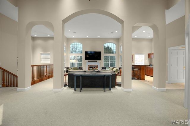 13115 Mill Crossing Court 101, Creve Coeur, MO 63141