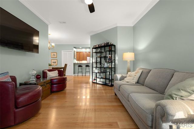 13115 Mill Crossing Court 101, Creve Coeur, MO 63141