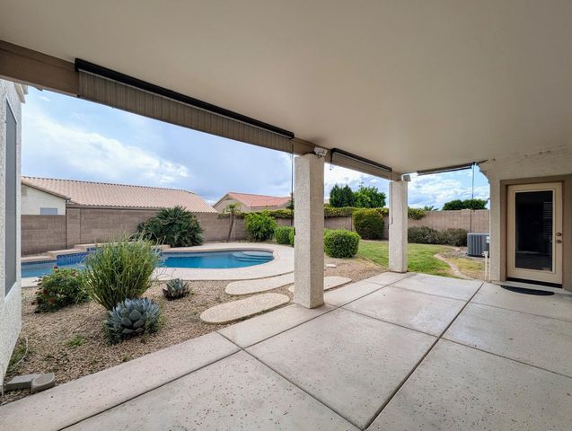 12417 W Encanto Boulevard, Avondale, AZ 85392