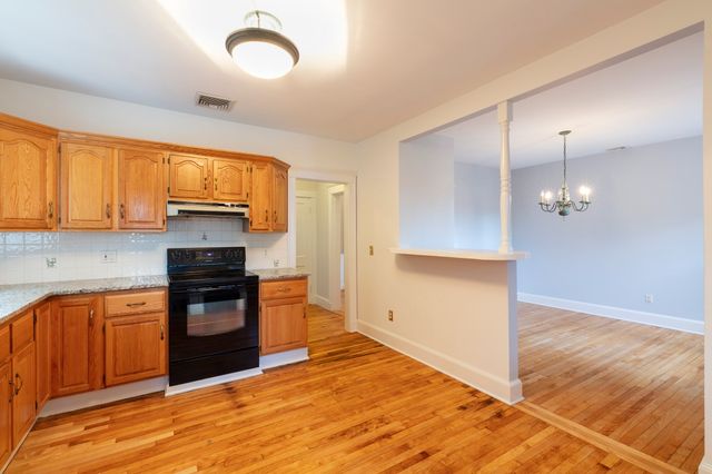 6 Manson Rd 2, Needham, MA 02494