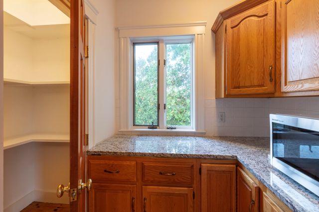 6 Manson Rd 2, Needham, MA 02494