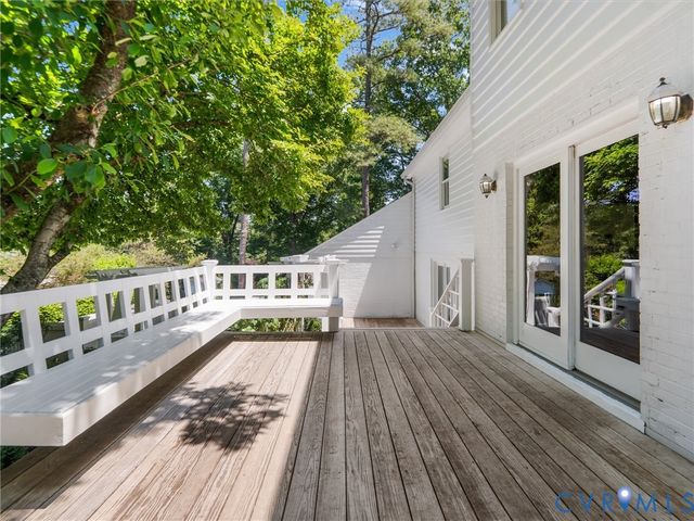 8704 River Rd, Henrico, VA 23229