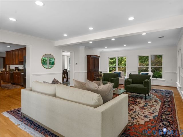 8704 River Rd, Henrico, VA 23229