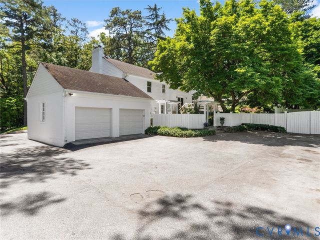 8704 River Rd, Henrico, VA 23229