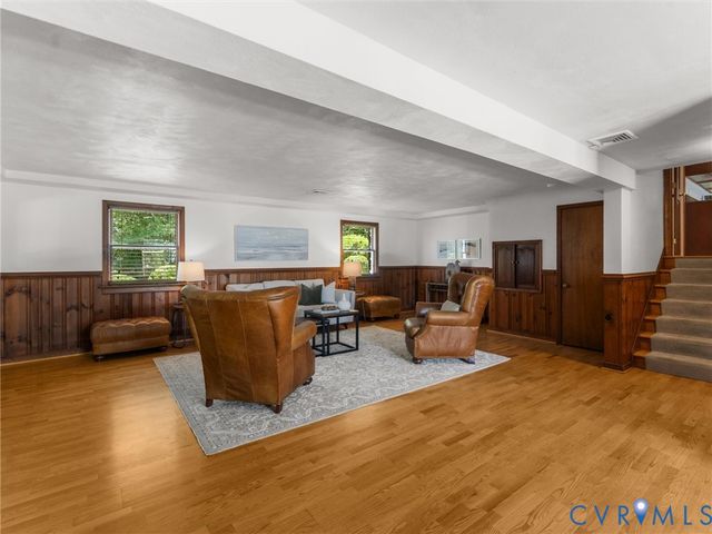 8704 River Rd, Henrico, VA 23229