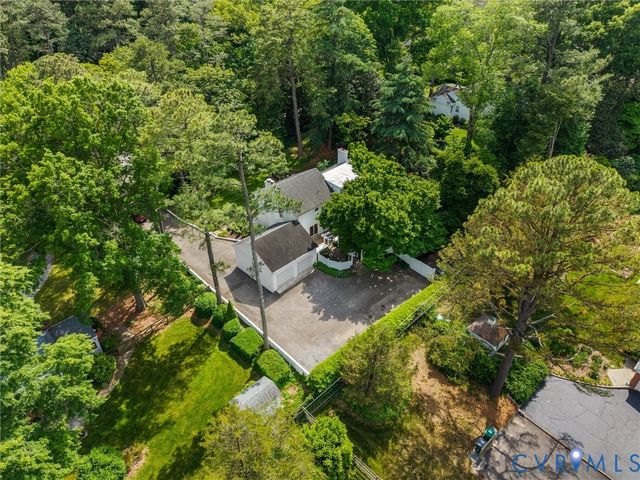 8704 River Rd, Henrico, VA 23229
