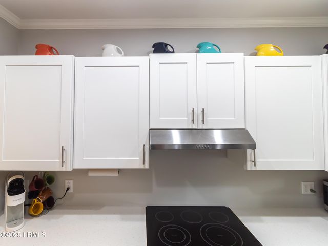 5 Gum Tree Rd Apt A2, Hilton Head Island, SC 29926