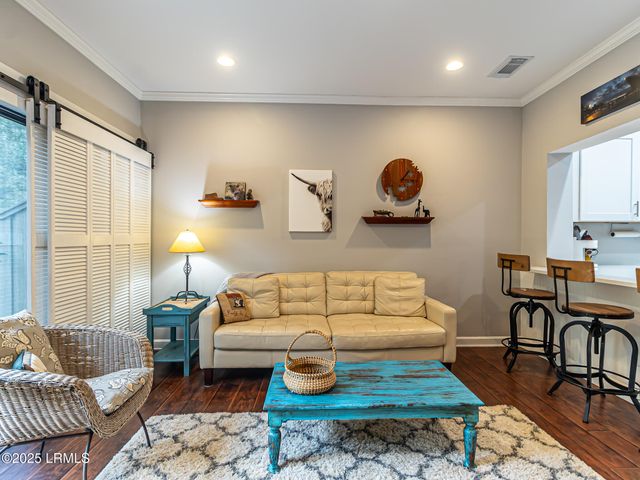 5 Gum Tree Rd Apt A2, Hilton Head Island, SC 29926