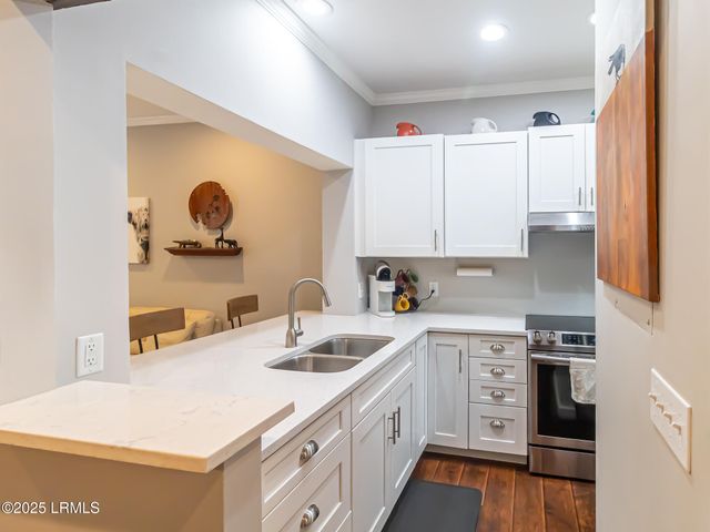 5 Gum Tree Rd Apt A2, Hilton Head Island, SC 29926