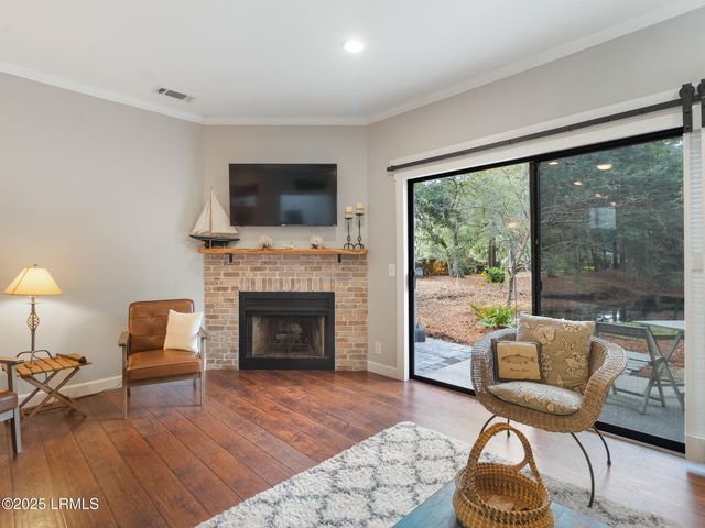 5 Gum Tree Rd Apt A2, Hilton Head Island, SC 29926