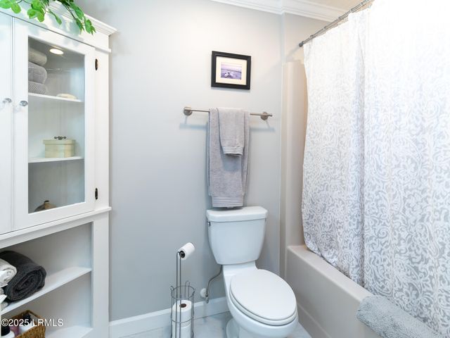 5 Gum Tree Rd Apt A2, Hilton Head Island, SC 29926