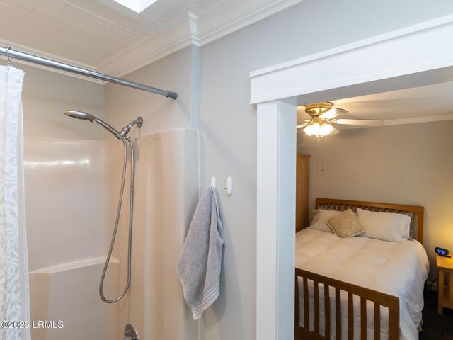 5 Gum Tree Rd Apt A2, Hilton Head Island, SC 29926