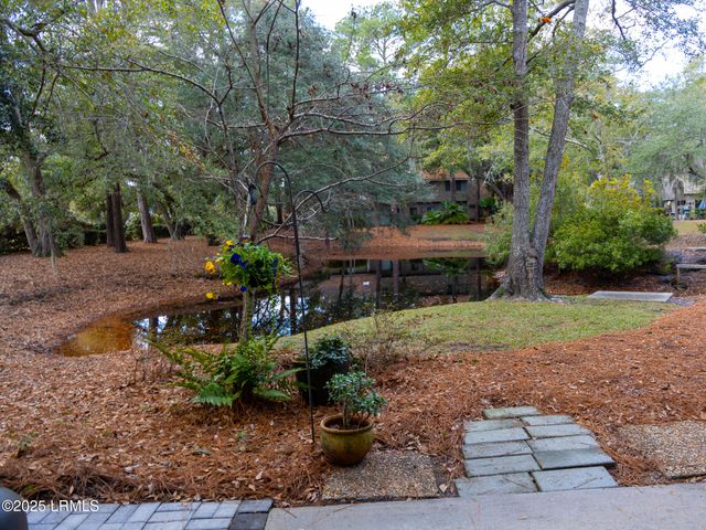 5 Gum Tree Rd Apt A2, Hilton Head Island, SC 29926