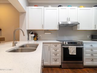 5 Gum Tree Rd Apt A2, Hilton Head Island, SC 29926