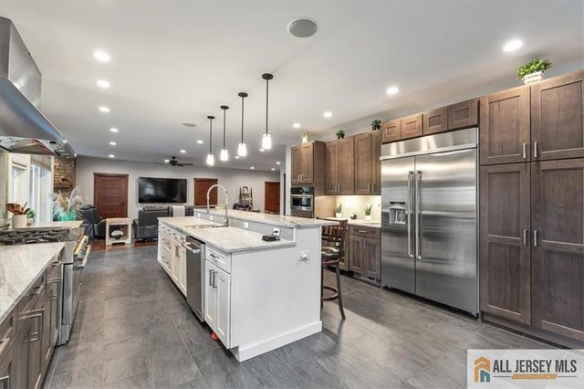 235 Longview Union Grove Road, Far Hills, NJ 07931
