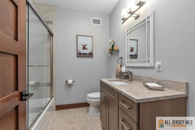 235 Longview Union Grove Road, Far Hills, NJ 07931