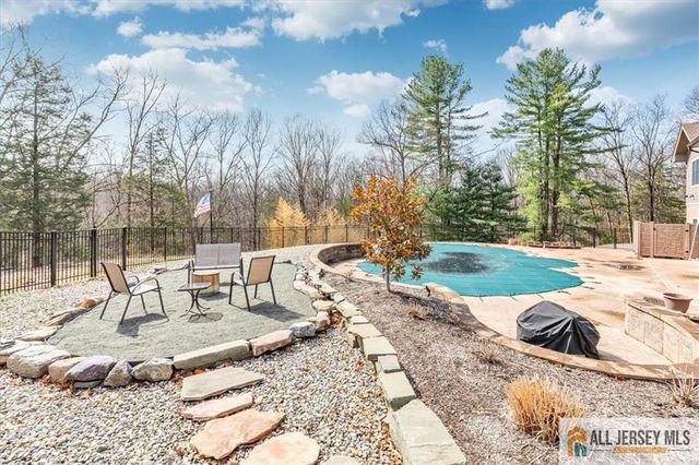 235 Longview Union Grove Road, Far Hills, NJ 07931