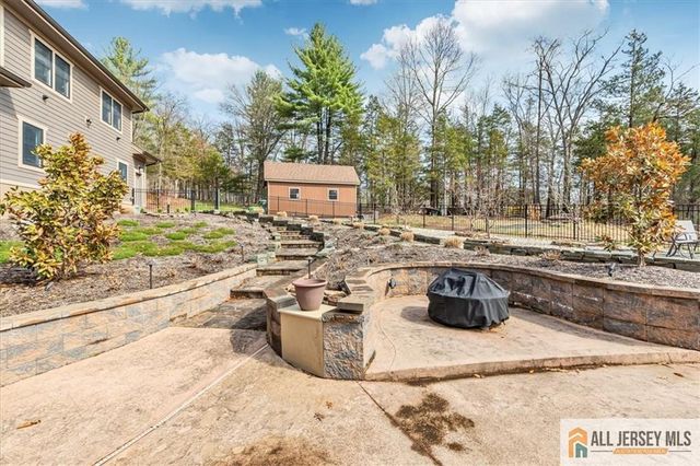 235 Longview Union Grove Road, Far Hills, NJ 07931