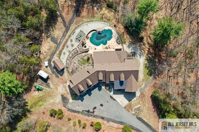 235 Longview Union Grove Road, Far Hills, NJ 07931