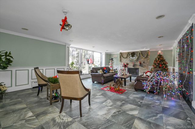 85-10 151st Avenue 5E, Howard Beach, NY 11414