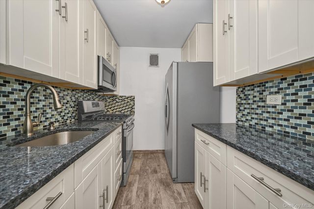 85-10 151st Avenue 5E, Howard Beach, NY 11414