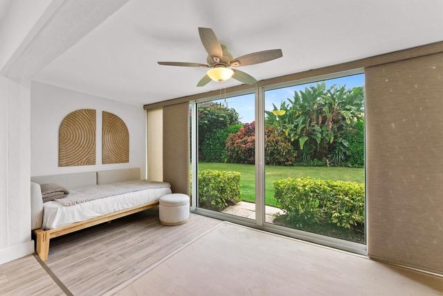 5720 Old Ocean Boulevard 4w, Ocean Ridge, FL 33435